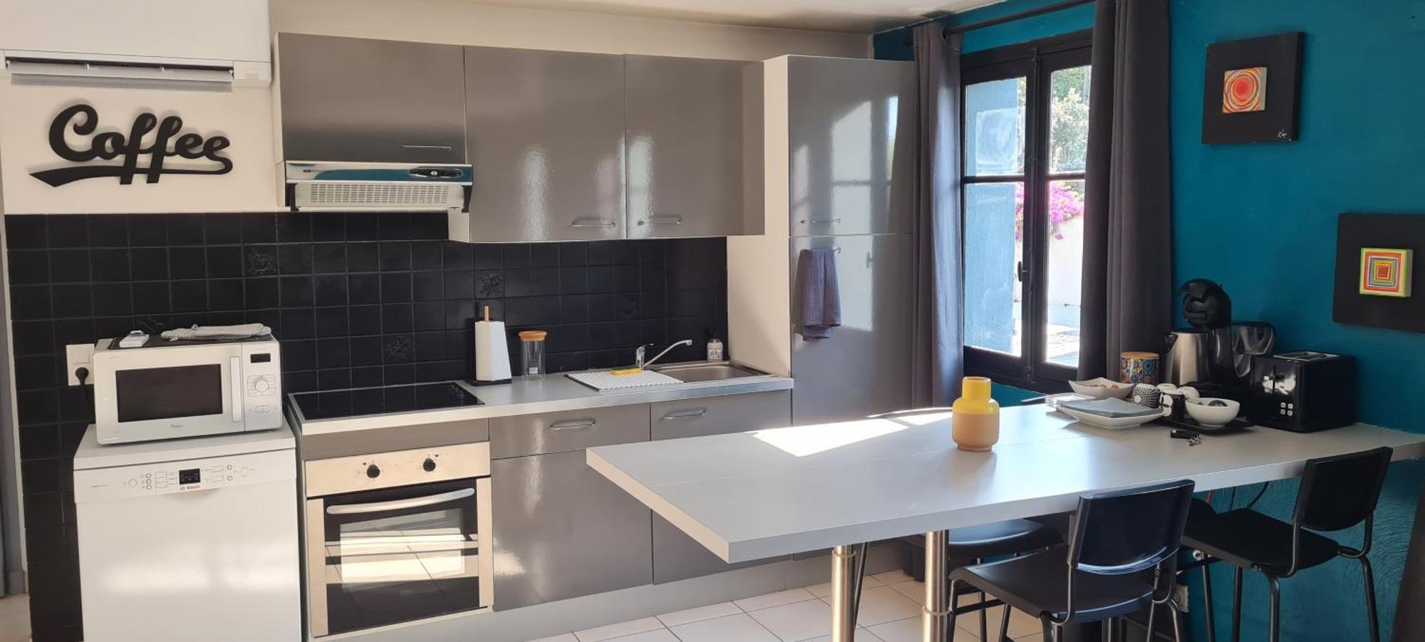 Contemporary House With Sea View Antibes